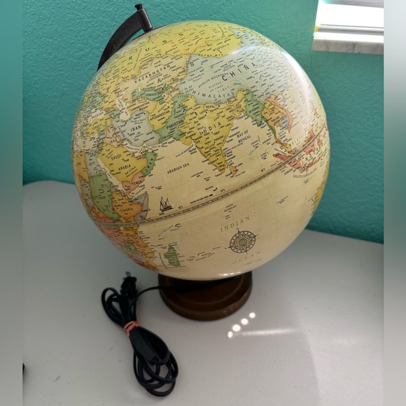 Vintage George F. Crams Classica Illuminated 12” World Globe Lights Up Wood base